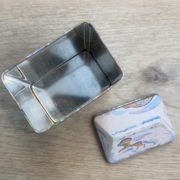 Vintage Metal Tin Box - Picture 5 of 10